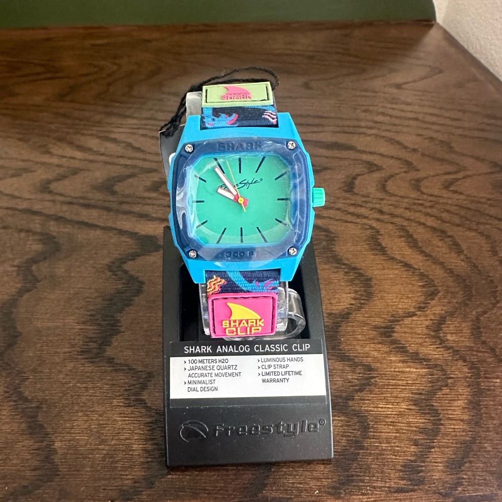 Brand new freestyle shark clip watch